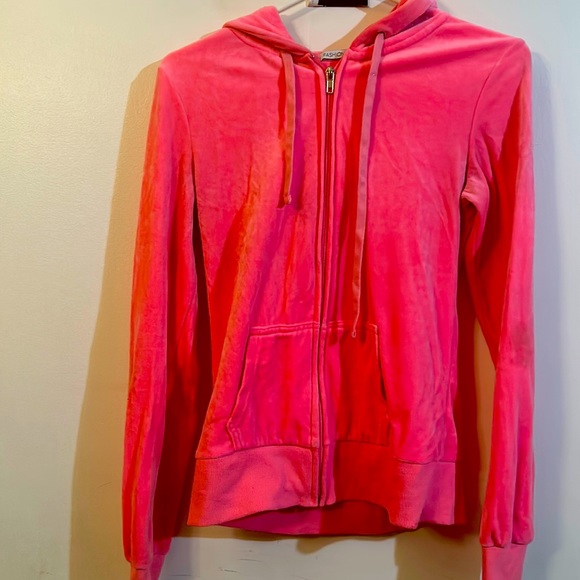 Sweater - Picture 1 of 1